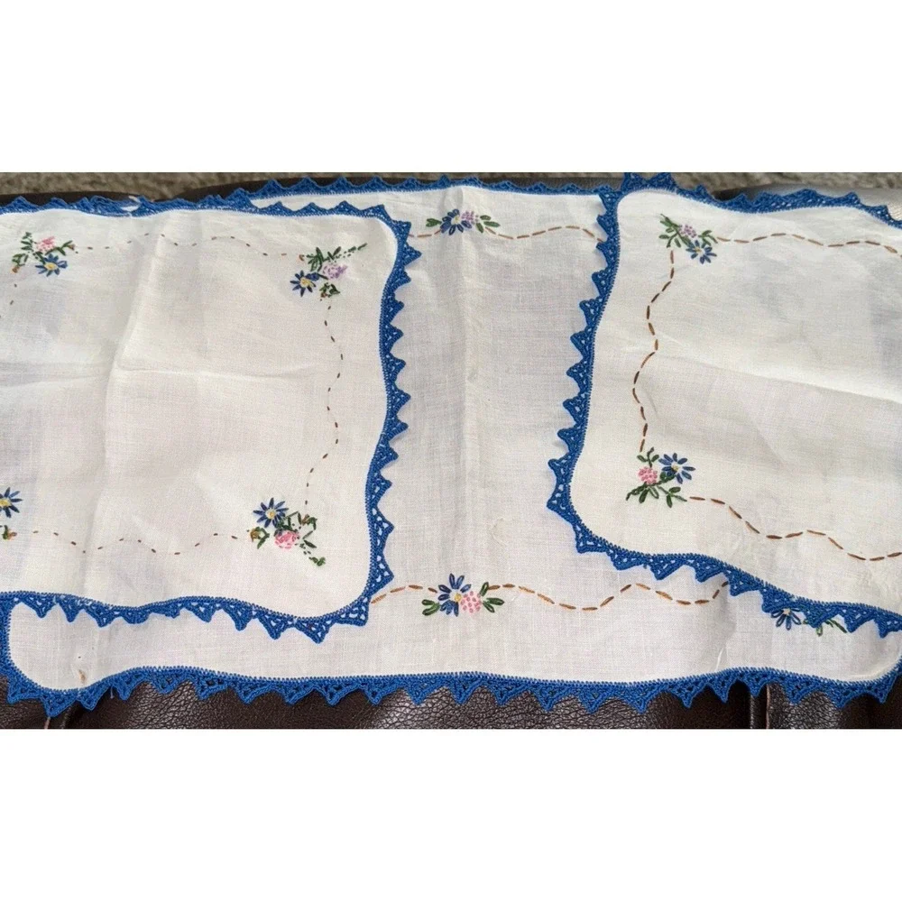 Vintage Embroidered Linen Doily 3 Pc w/ Crochet Trim Floral Dresser Scarf Runner